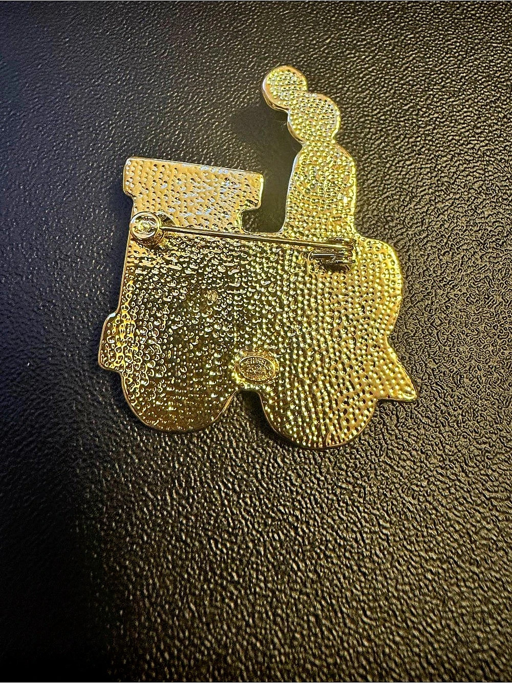 Co-Co Train Brooch in Pink & Gold Like New - Picture 3 of 6